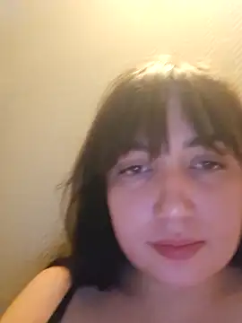 Snapshot of Lynylou chatting on 10, 5, 2026 Lynylou online show from 10, 5, 2026