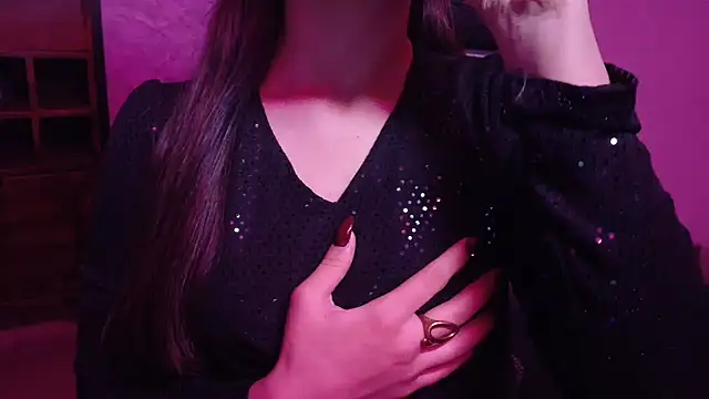 Snapshot of MidnightFlame chatting on 12, 10, 2025 MidnightFlame online show from 12, 10, 2025