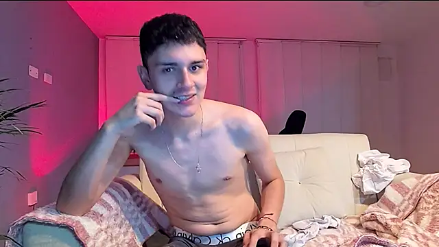 Snapshot of bastia_noooo chatting on 3, 3, 2025 bastia noooo online show from 3, 3, 2025