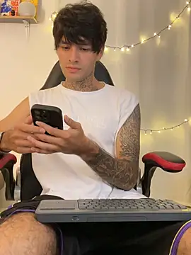 Snapshot of justin_stark7 chatting on 10, 2, 2026 justin stark7 online show from 10, 2, 2026