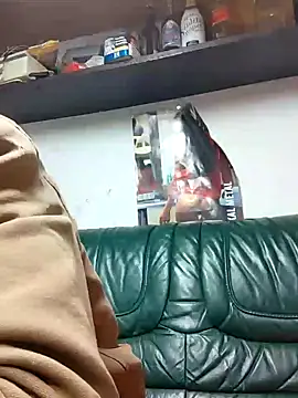 Snapshot of Rejtelmesest chatting on 4, 1, 2025 Rejtelmesest online show from 4, 1, 2025