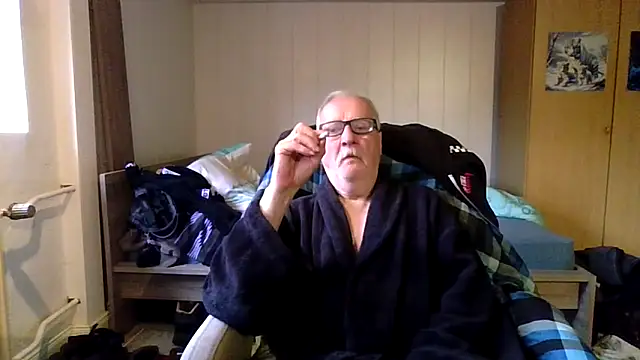 Snapshot of Sammy1660 chatting on 3, 10, 2025 Sammy1660 online show from 3, 10, 2025