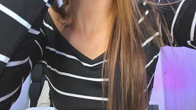 Snapshot of Cristel_Boom chatting on 11, 1, 2025 Cristel Boom online show from 11, 1, 2025