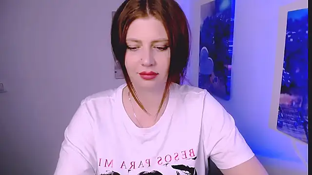 Lizzy Love online show from 15, 12, 2025