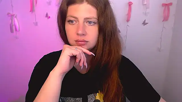 Snapshot of Lizzy_Love chatting on 1, 7, 2026 Lizzy Love online show from 1, 7, 2026