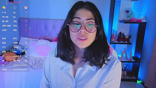 LoaLuxury online show from 19, 9, 2025