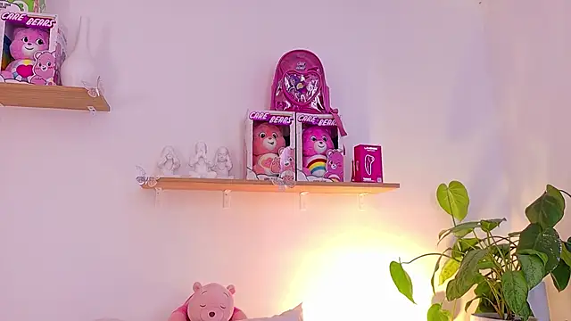 Snapshot of emily_bank chatting on 12, 3, 2026 emily bank online show from 12, 3, 2026