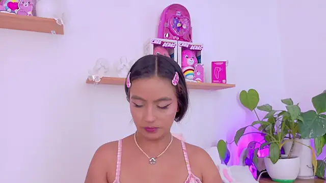 Snapshot of emily_bank chatting on 31, 3, 2026 emily bank online show from 31, 3, 2026