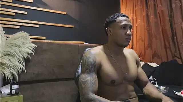 Snapshot of Logan_Varela chatting on 15, 1, 2025 Logan Varela online show from 15, 1, 2025