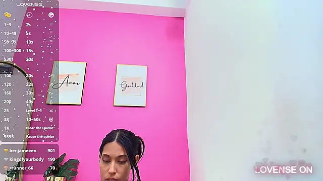 Snapshot of yourcuteneighbourr chatting on 9, 1, 2025 yourcuteneighbourr online show from 9, 1, 2025