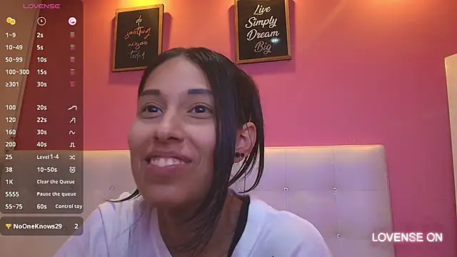 Snapshot of yourcuteneighbourr chatting on 8, 2, 2025 yourcuteneighbourr online show from 8, 2, 2025