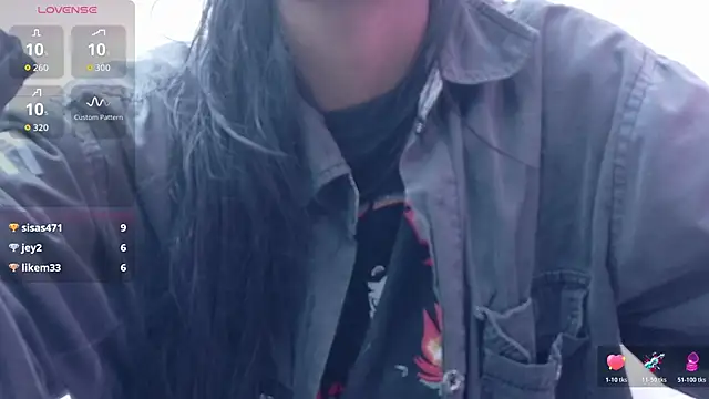 Snapshot of yourcuteneighbourr chatting on 12, 11, 2025 yourcuteneighbourr online show from 12, 11, 2025