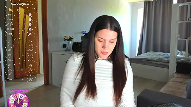 Snapshot of AizaRose chatting on 7, 5, 2026 AizaRose online show from 7, 5, 2026