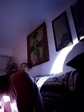 gurlnips online show from 3, 2, 2026