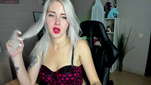 Mermaid N online show from 8, 11, 2025