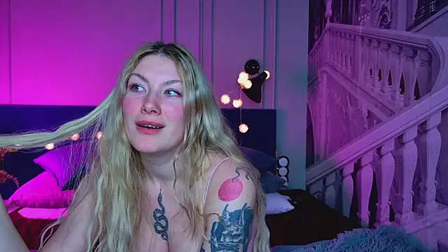 Liv Fay online show from 8, 3, 2025