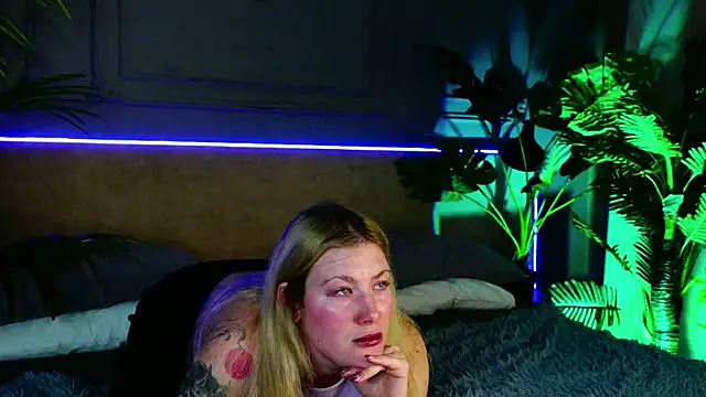 Liv Fay online show from 19, 3, 2025