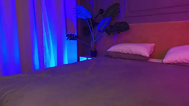 Liv Fay online show from 10, 10, 2025