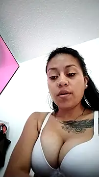 Tiphanydirty3 online show from 13, 4, 2026