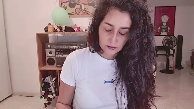 Snapshot of AndreaGomez88 chatting on 20, 4, 2026 AndreaGomez88 online show from 20, 4, 2026