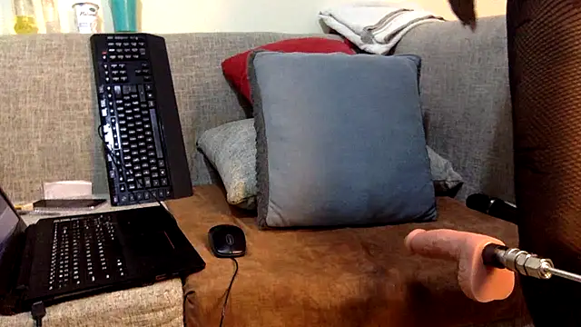 creamyjuices01 online show from 8, 3, 2026