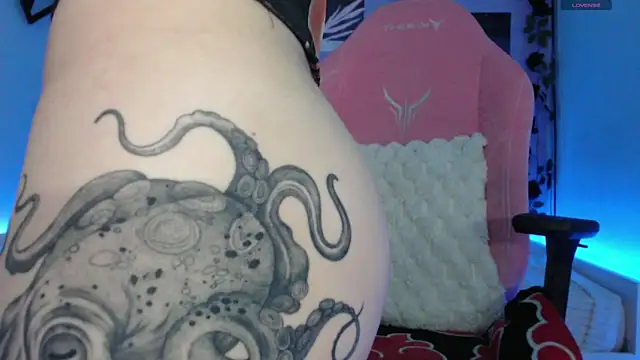 Scarlettsrorm online show from 9, 3, 2025