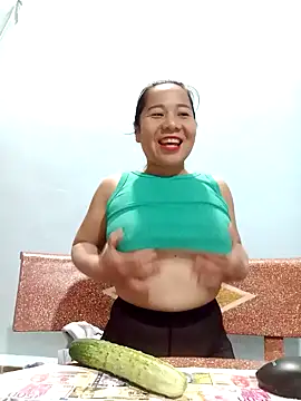 Queen 18200 online show from 1, 1, 2025