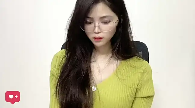 Snapshot of ---MIA--- chatting on 3, 2, 2025 ---MIA--- online show from 3, 2, 2025