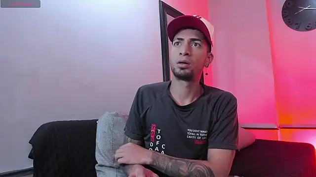 Snapshot of DrakeNeumann chatting on 17, 2, 2026 DrakeNeumann online show from 17, 2, 2026