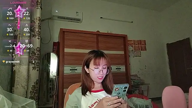 Lili 666 online show from 11, 4, 2026