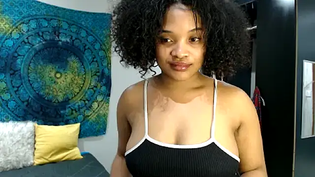 Snapshot of CREAMYCUPCAKExxx chatting on 19, 1, 2025 CREAMYCUPCAKExxx online show from 19, 1, 2025