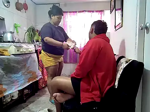 Boycuriousxxx online show from 14, 4, 2026