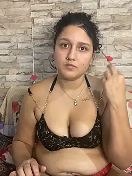 saray gomez22 online show from 15, 2, 2025