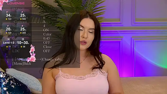 TrishaWinslet online show from 22, 3, 2025