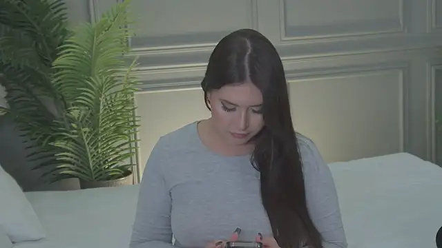 TrishaWinslet online show from 27, 11, 2025