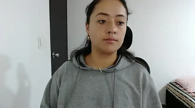 jjulietha95 online show from 23, 1, 2025