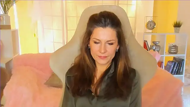 April o Nill online show from 16, 1, 2025