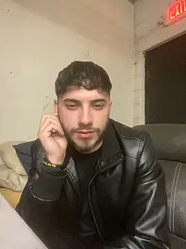 Snapshot of here4pussyy chatting on 9, 3, 2025 here4pussyy online show from 9, 3, 2025