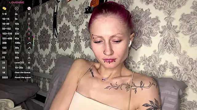 Snapshot of MarthaGees chatting on 24, 11, 2025 MarthaGees online show from 24, 11, 2025