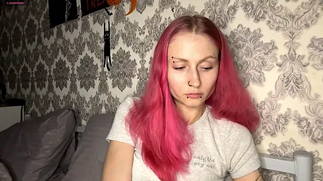 Snapshot of MarthaGees chatting on 2, 12, 2025 MarthaGees online show from 2, 12, 2025