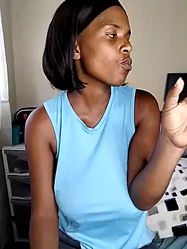 Snapshot of SexySlenderLexy chatting on 10, 3, 2025 SexySlenderLexy online show from 10, 3, 2025