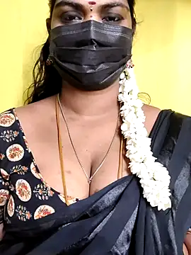 Snapshot of mayaa2u chatting on 2, 4, 2026 mayaa2u online show from 2, 4, 2026