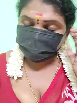 Snapshot of malliga98 chatting on 3, 3, 2025 malliga98 online show from 3, 3, 2025