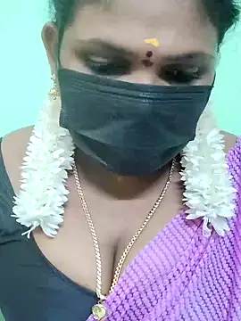 Snapshot of malliga98 chatting on 10, 3, 2025 malliga98 online show from 10, 3, 2025