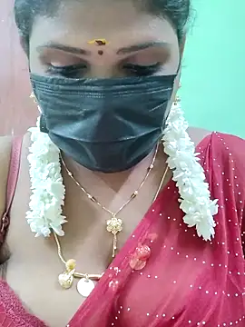 Snapshot of malliga98 chatting on 18, 9, 2025 malliga98 online show from 18, 9, 2025