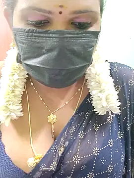 Snapshot of malliga98 chatting on 24, 9, 2025 malliga98 online show from 24, 9, 2025