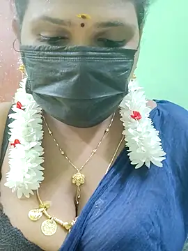 Snapshot of malliga98 chatting on 4, 10, 2025 malliga98 online show from 4, 10, 2025