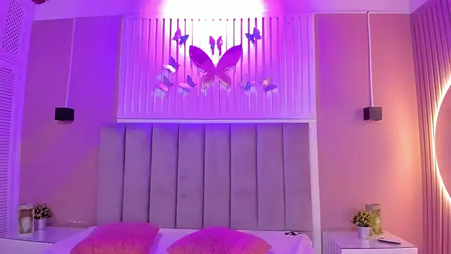 diosa cristal online show from 5, 10, 2025