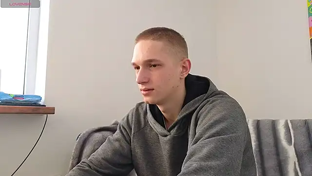 Snapshot of dustyn_fox chatting on 21, 2, 2025 dustyn fox online show from 21, 2, 2025