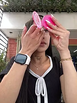 Effy Bonny online show from 10, 2, 2025